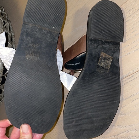 ASOS DESIGN Fresco premium leather ring detail mules - Picture 6 of 6